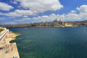Sliema Lovely Flat