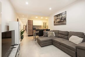 Golden Flat in San Pawl