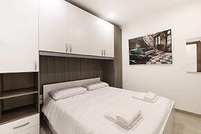 Golden Flat in San Pawl