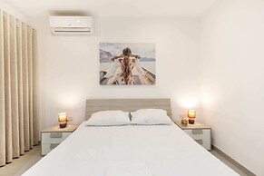 Golden Flat in San Pawl