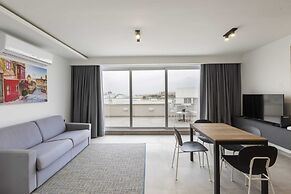 Gzira Suite 13