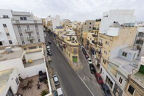 Gzira Suite 13