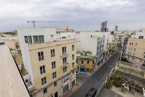 Gzira Suite 13
