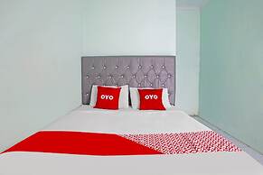 OYO 91303 Puri Dennis
