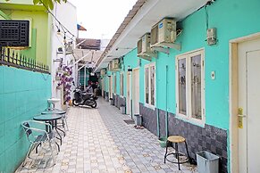 OYO 91303 Puri Dennis