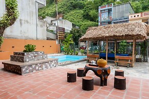 Odyssey Hostel, Tours & Motorbikes Rental