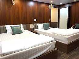 Odyssey Hostel, Tours & Motorbikes Rental