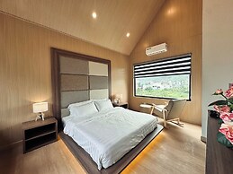 Odyssey Hostel, Tours & Motorbikes Rental