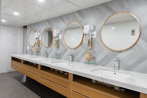 Odyssey Hostel, Tours & Motorbikes Rental