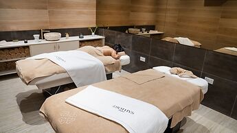 E1 Suites & Spa