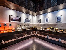 Tbilisi Philharmonic Hotel by Mercure