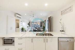 ZEN OCEAN BLISS - 2BR  Cozy Apt Sea View