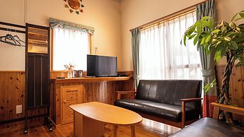 Nakijin Lodge Pensajoya