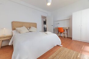 Amazinn Places - Cabañal Boutique