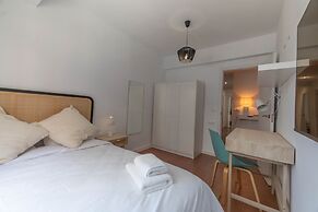 Amazinn Places - Cabañal Boutique