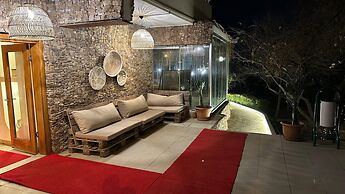 The Roof ADA