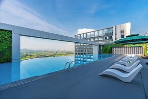 Holiday Inn Express Shenzhen Guangming Cloud Park by IHG