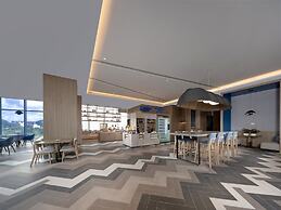 Holiday Inn Express Shenzhen Guangming Cloud Park by IHG