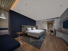 Holiday Inn Express Shenzhen Guangming Cloud Park by IHG