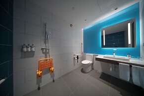 Holiday Inn Express Shenzhen Guangming Cloud Park by IHG