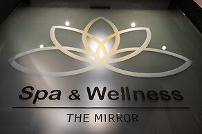 THE MIRROR & SPA by Elegant Residences