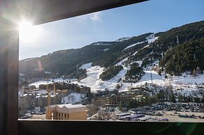 THE MIRROR & SPA by Elegant Residences