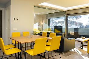 THE MIRROR & SPA by Elegant Residences