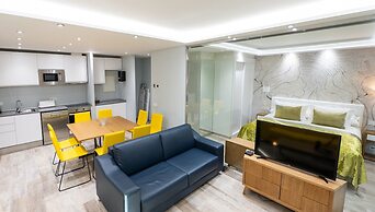 THE MIRROR & SPA by Elegant Residences