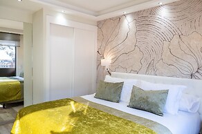 THE MIRROR & SPA by Elegant Residences