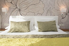 THE MIRROR & SPA by Elegant Residences