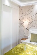 THE MIRROR & SPA by Elegant Residences