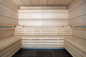 THE MIRROR & SPA by Elegant Residences