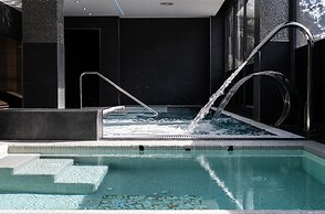 THE MIRROR & SPA by Elegant Residences