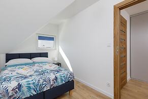 Seaside Escape Pet Friendly by Renters