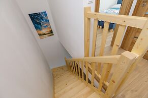 Seaside Escape Pet Friendly by Renters