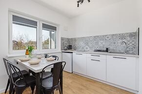Seaside Escape Pet Friendly by Renters