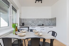 Seaside Escape Apartments by Renters