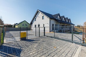 Seaside Escape Apartments by Renters