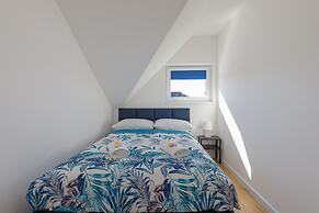 Seaside Escape Apartments by Renters