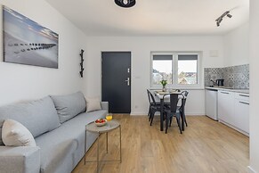Seaside Escape Apartments by Renters
