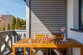 Seaside Escape Apartments by Renters