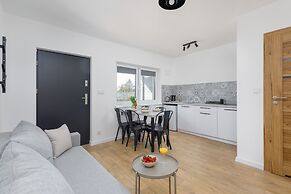 Seaside Escape Apartments by Renters
