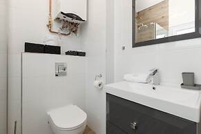 Lake House Sosnowy Las Mielno by Renters