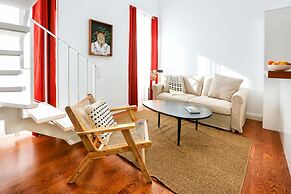 Under the Moon Apartment