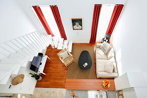 Under the Moon Apartment