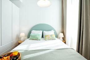 Under the Moon Apartment