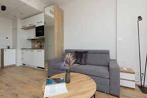 Pet-friendly Kasprzaka Studio by Renters