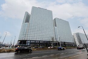 Pet-friendly Kasprzaka Studio by Renters