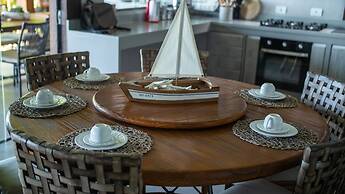 Casa Pé na Areia em frente à Ilhabela