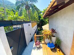 Casa Pé na Areia em frente à Ilhabela